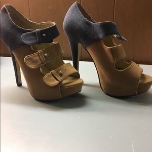 JustFab Pumps